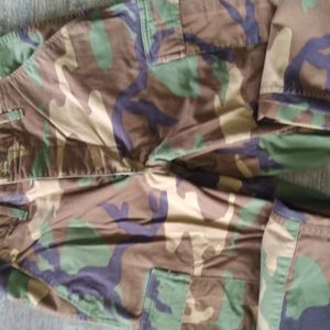 Cargo camo guys pants